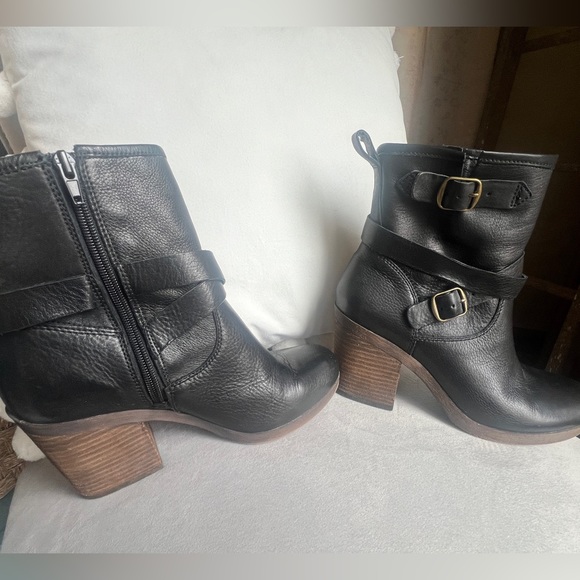 Lucky Brand Black Leather Boots-Size 8.5M EUC - Picture 7 of 8
